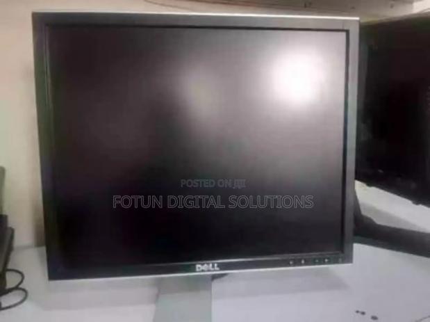 Dell 20” Wide Led Monitor – Crisp Visuals Sturdy Build