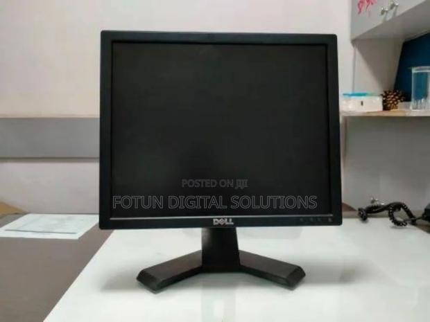 20-Inch Dell Widescreen Display – Perfect for Workstations - main view