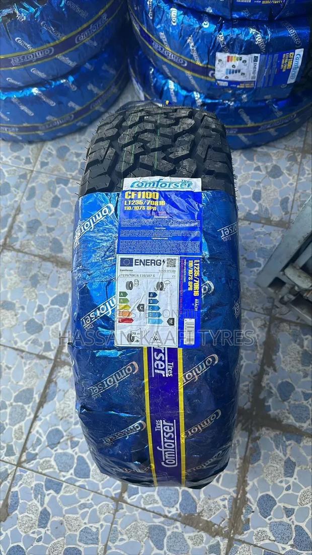 235/70r16 Comforser Cf 1100 at 8pr - thumbnail 2