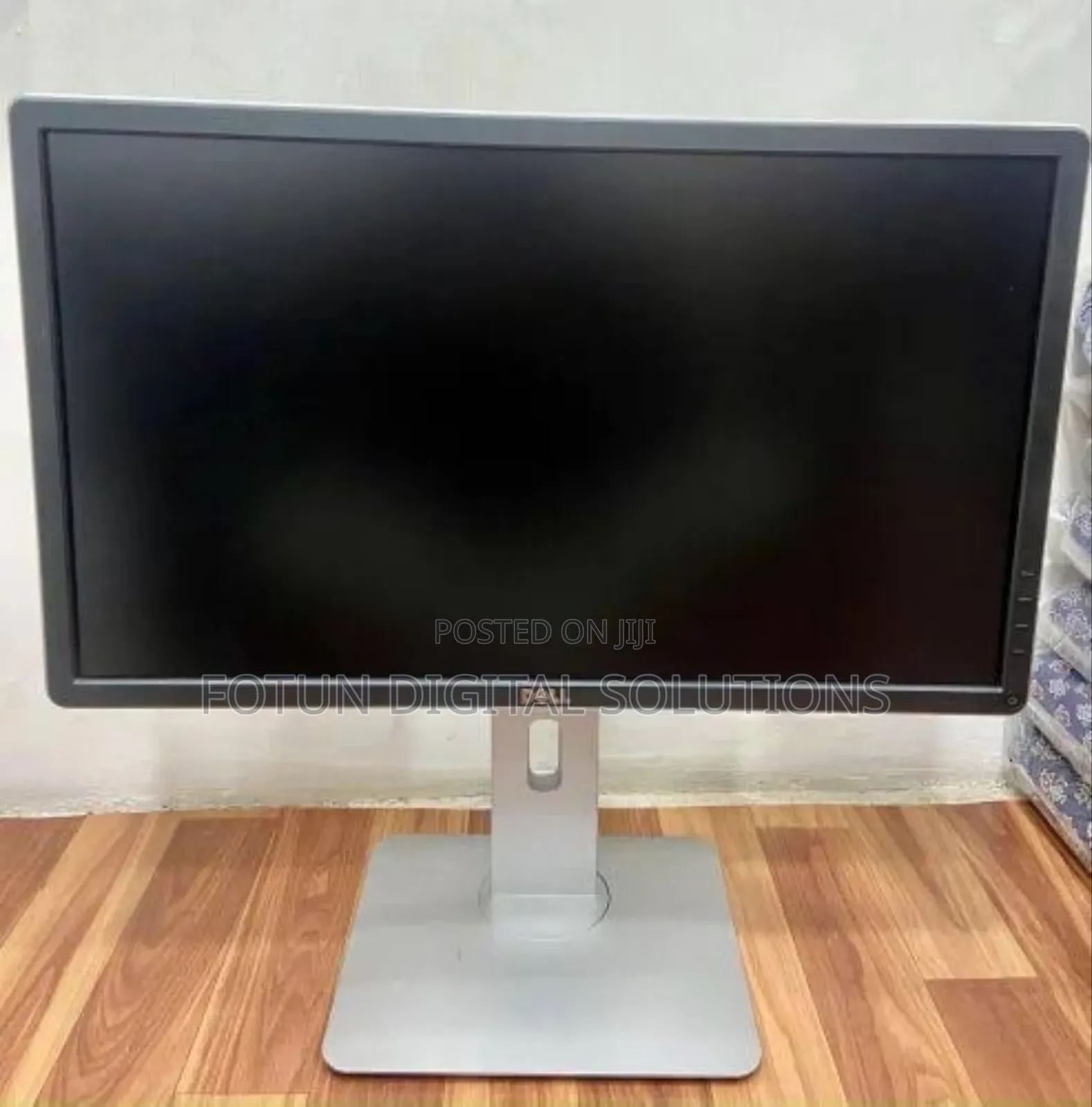 Dell 23-Inch Wide Monitor–Full Hdgreat for Editing Streaming