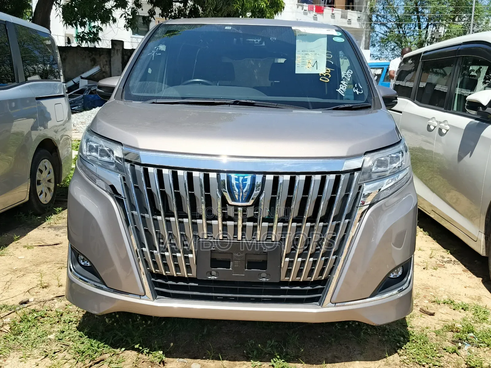 Toyota Esquire 1.8 FWD Hybrid (7 seater) 2019 Gold