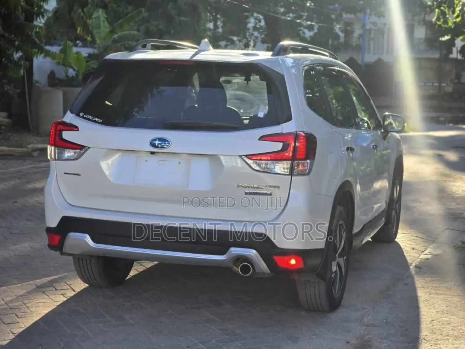 Subaru Forester Premium AWD 2019 White