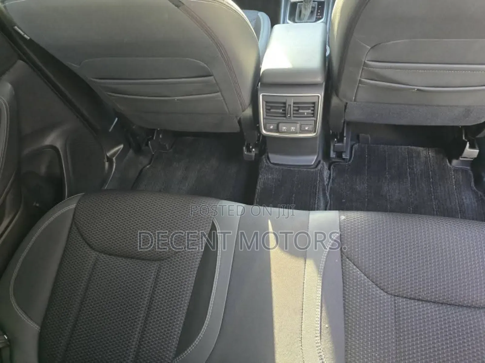 Subaru Forester Premium AWD 2019 White