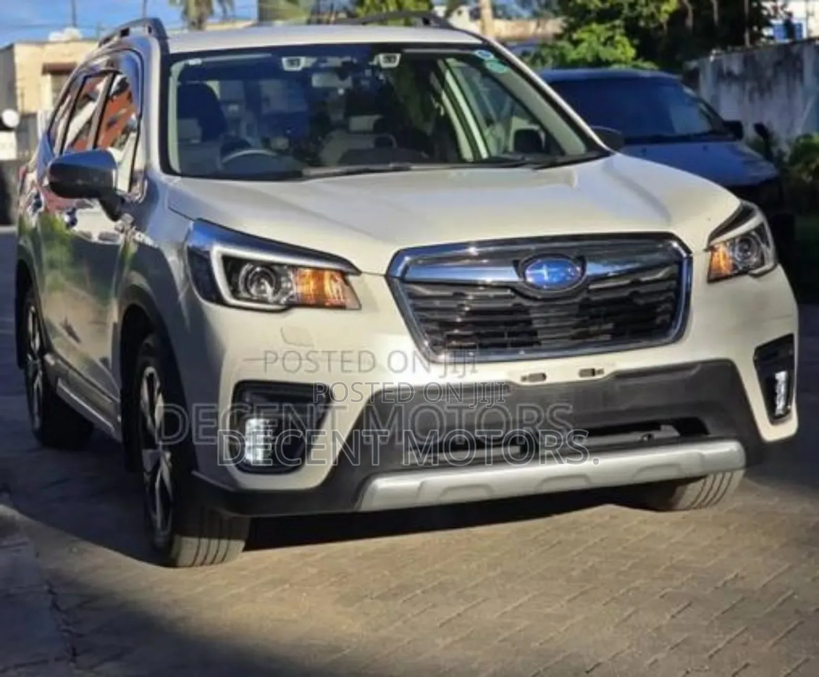 Subaru Forester Premium AWD 2019 White