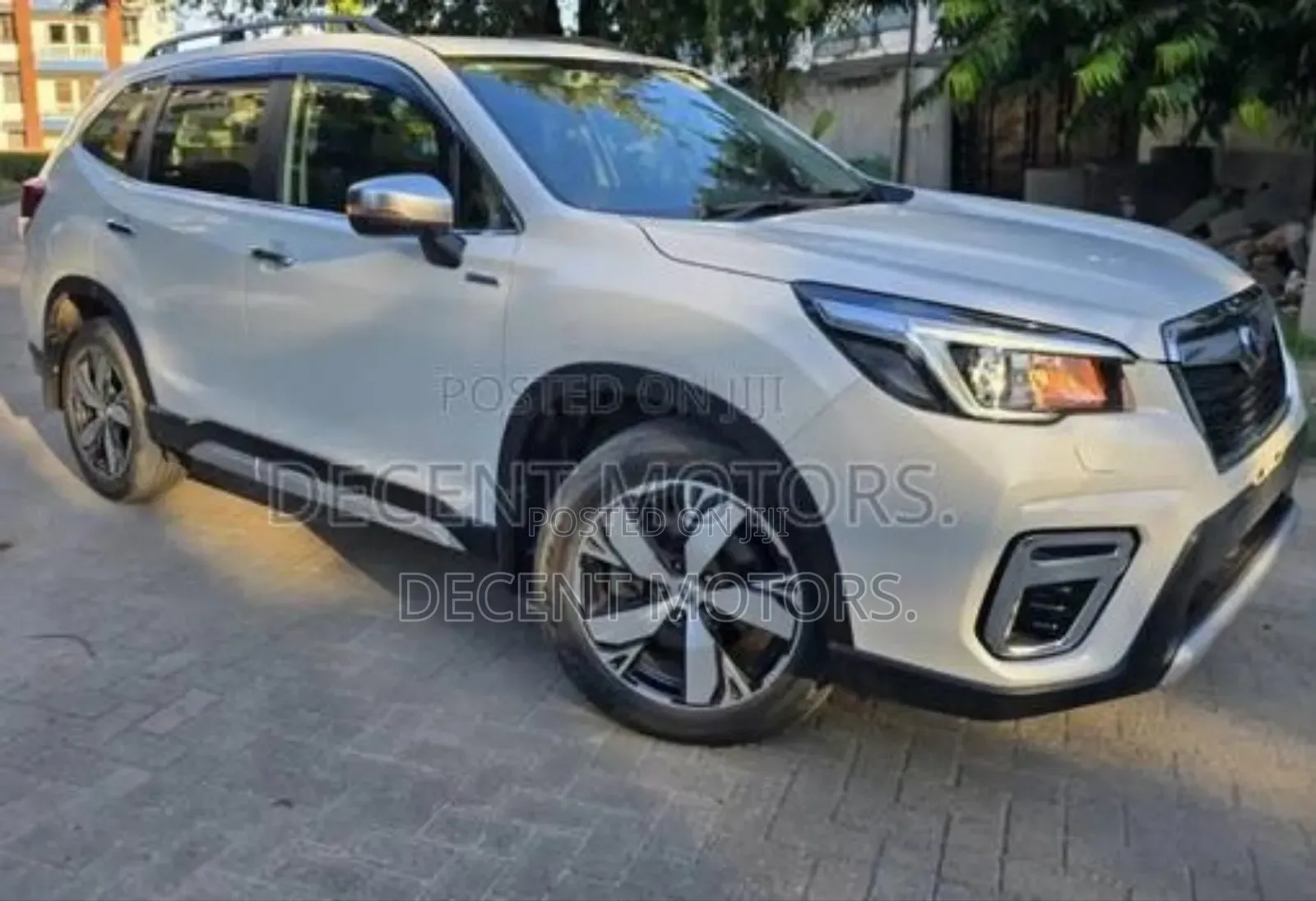 Subaru Forester Premium AWD 2019 White
