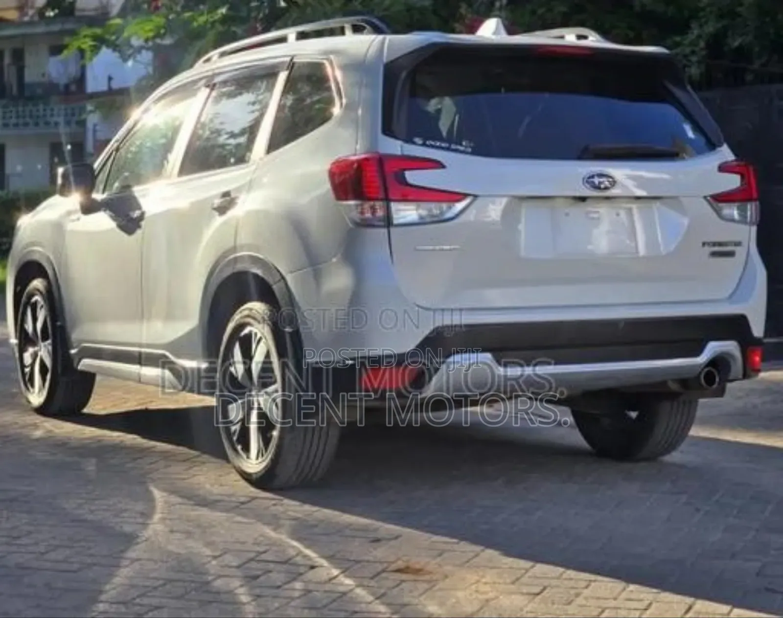 Subaru Forester Premium AWD 2019 White