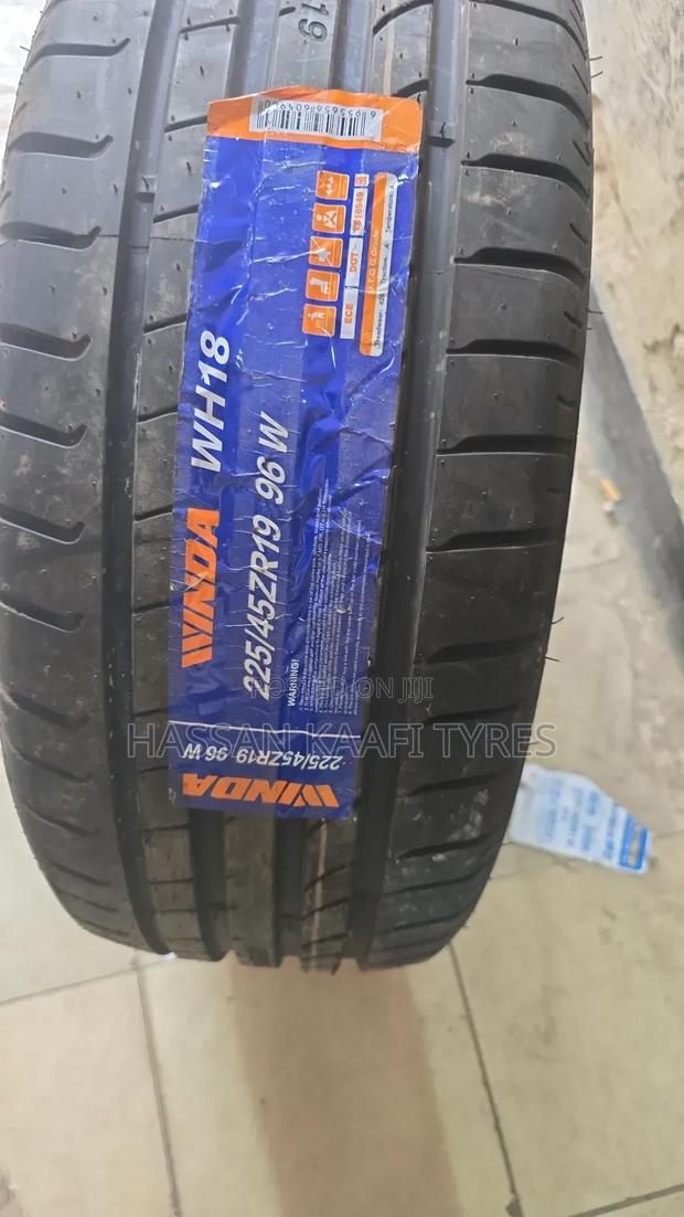 225/45r19 Winda Boto Tyre
