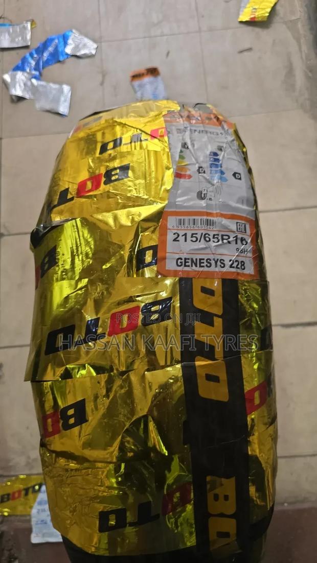 215/65r16 Boto Tyre
