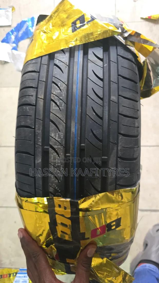 215/65r16 Boto Tyre - thumbnail 2