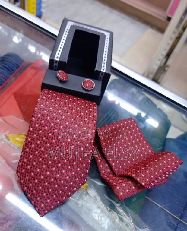 Redwine Polycadot White Black Executive Tie Sets - main view