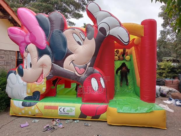 Hannah Montanah Bouncing Castles for Hire - main view