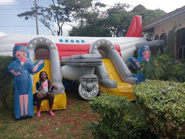 Macqueen Bouncing Castles for Hire - thumbnail 3