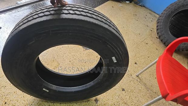 215/75r17.5 Sportrak - thumbnail 2