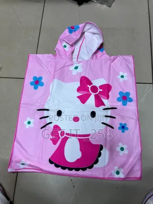 Cartoon Themed Hooded Kids Towels 
Perfect For Swimming