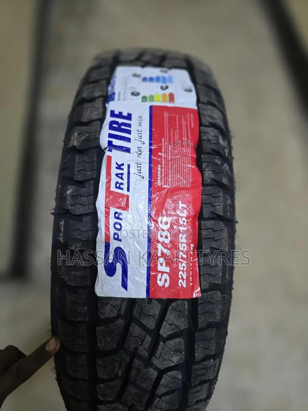 225/75r15 Sportrak At