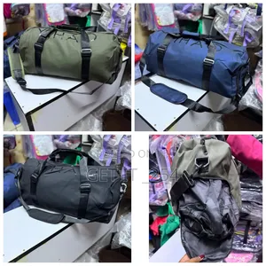 Unisex Gym/Duffle Bag/Travel Bags
Has A Wet Clothes Compartm