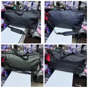 Unisex Gym/Duffle Bag/Travel Bags
Has A Wet Clothes Compartm