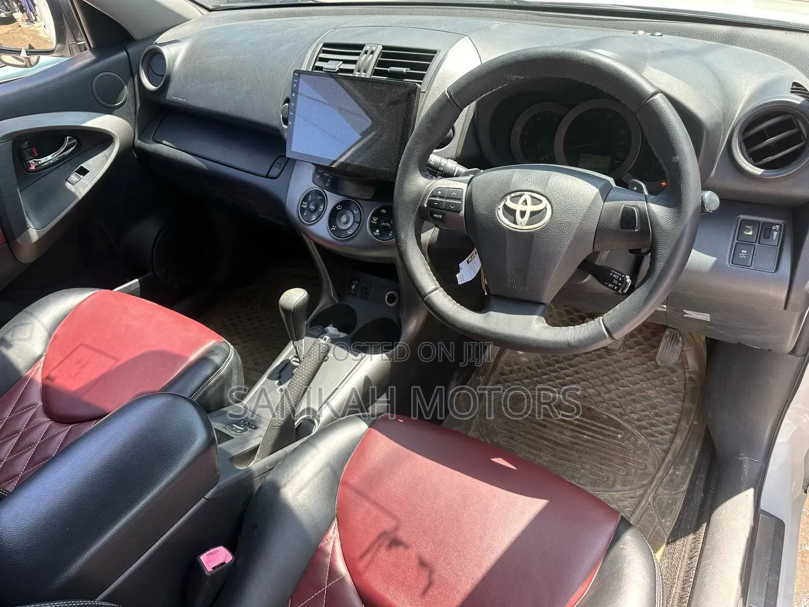 Toyota Vanguard 2015 White