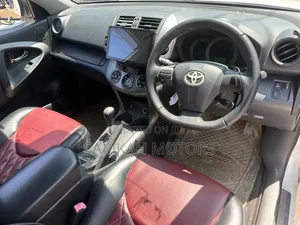 Toyota Vanguard 2015 White
