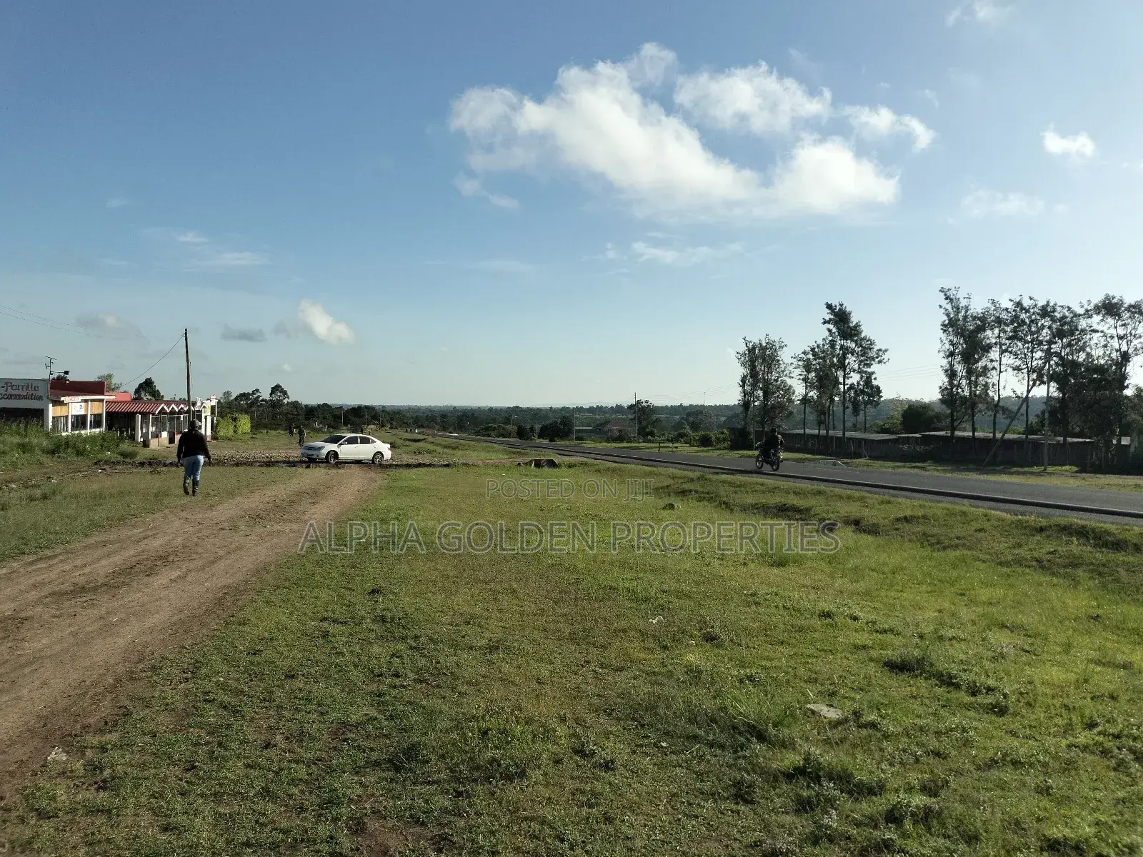 Land 5 Acres , 100 Metres From Nanyuki-Nairobi Tarmac