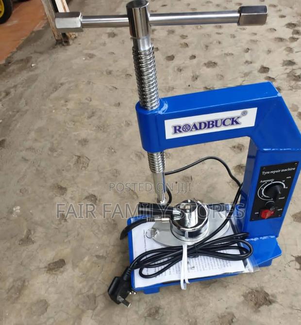 Tire Vulcanizing Machine