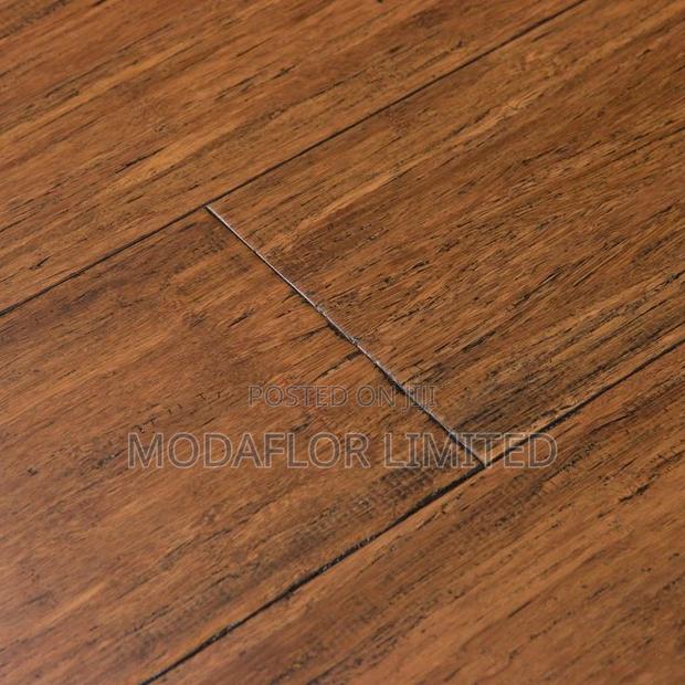 Add Warmth and Elegance! With Laminate Flooring