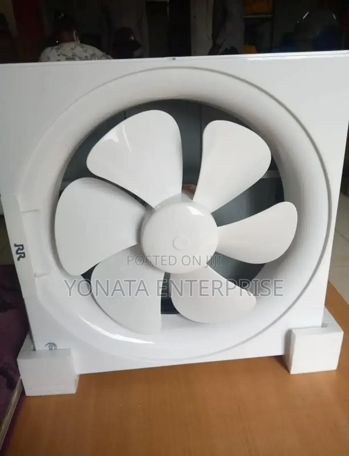 Extractor Fan 8"