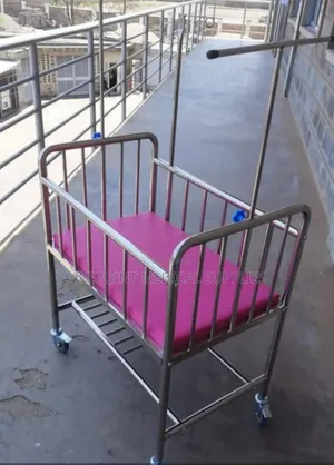 Medical Baby Cot