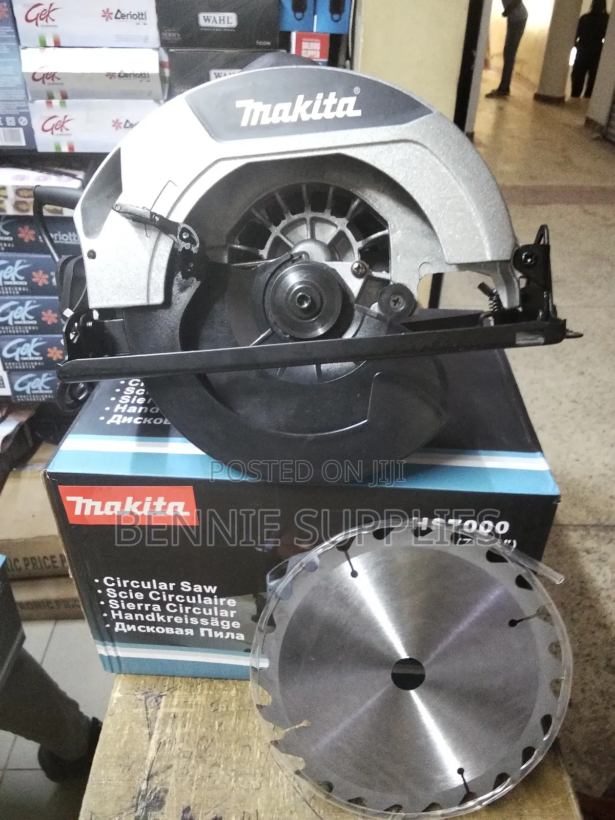 New Makita Circular Saw /Cross Cutter Makita Circular Saw
