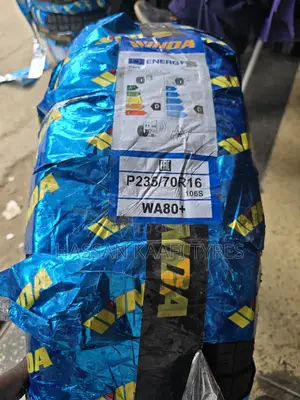 Winda Boto 235/70r16 At