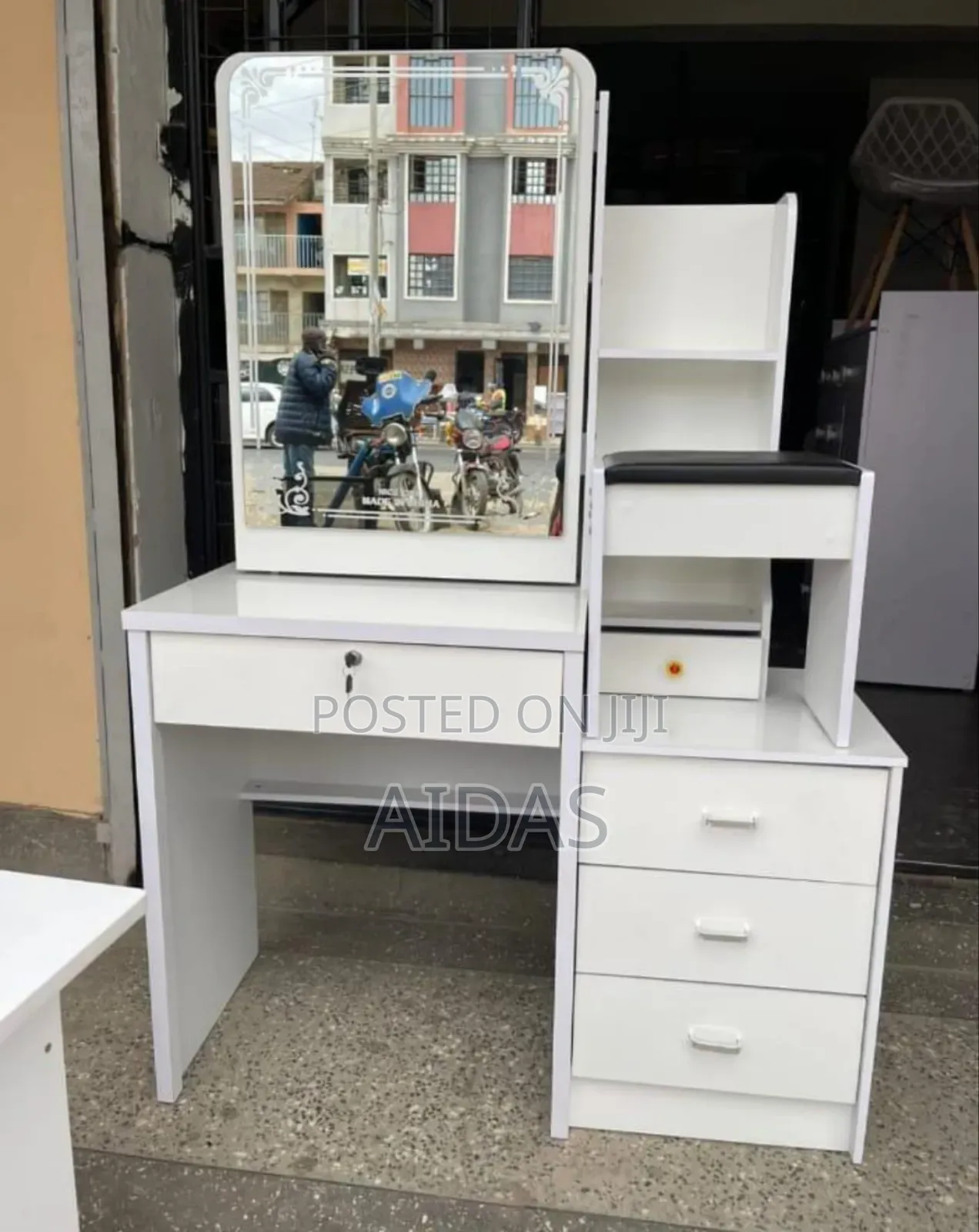 Dressing Table With Sliding Mirror