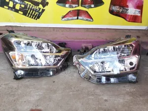 Headlamp Daihatsu Mira La350s