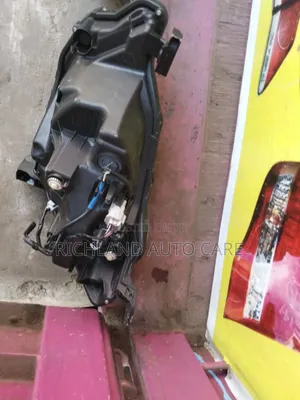 Headlamp Daihatsu Mira La350s