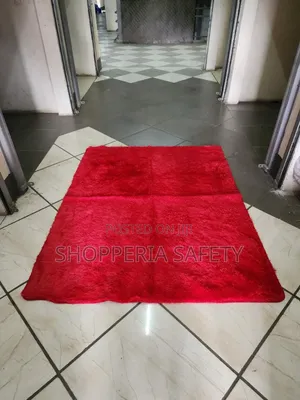 Heavy Fluffy Carpet- 5*8 Red