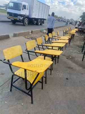 Lecturer Arm Chair College