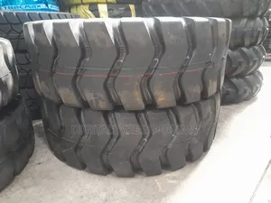 Brand New Road Lion Tractor Tyres Size 17.5-25