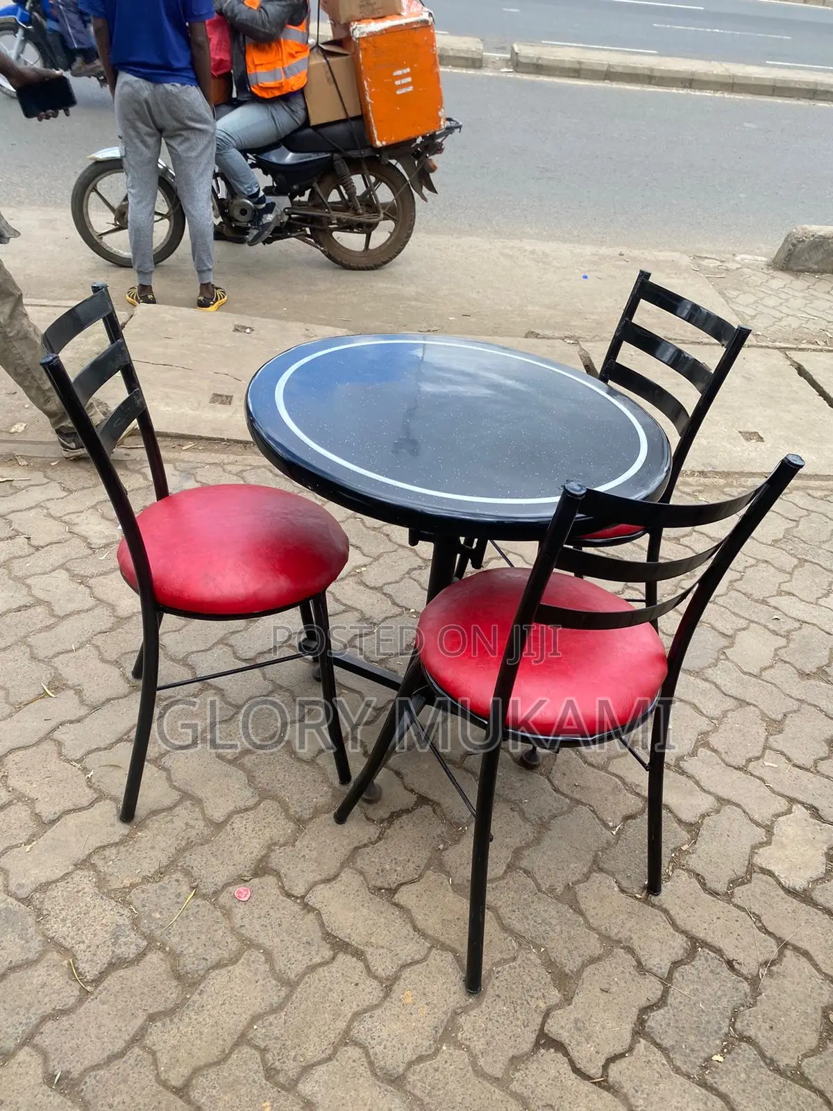 Restaurant And Bar Round Black Table And Chairs