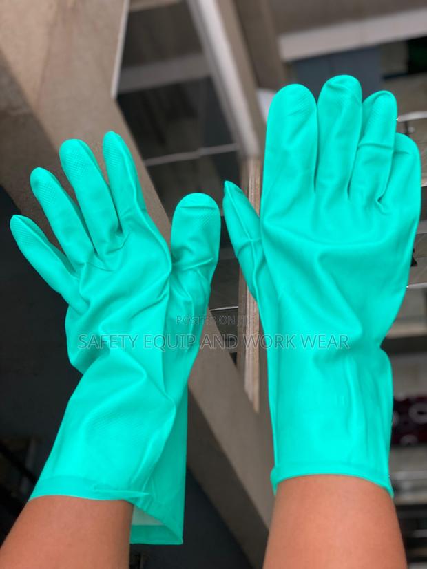 Nitrile Glove Perfect For Home Cleaning & Protective Tasks