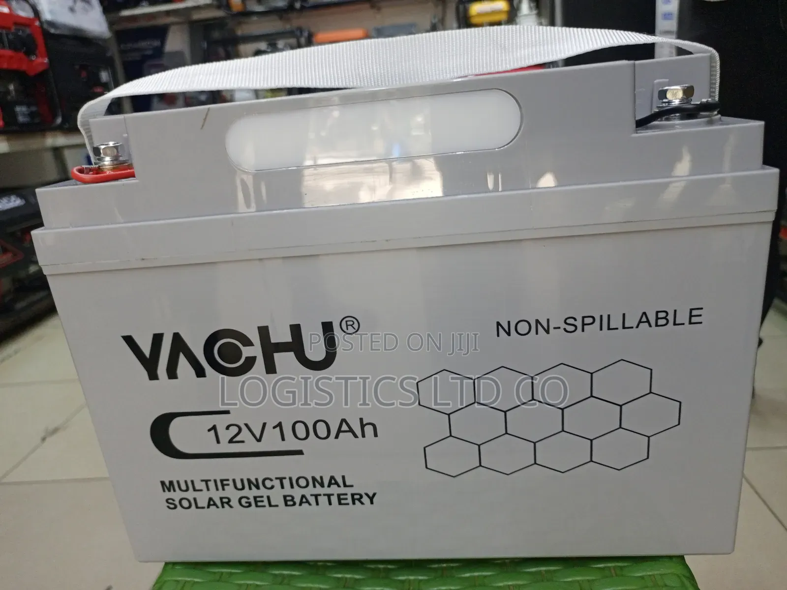 Yachu 100ah Solar Battery / Inbuilt Controller and Inverter