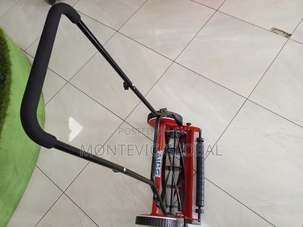 Manual Lawn Mower