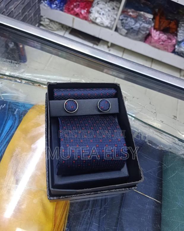 Navyblue Polycadot Redwine Executive Tie Sets - main view