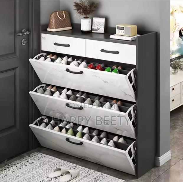 Bucket Flip Shoe Rack