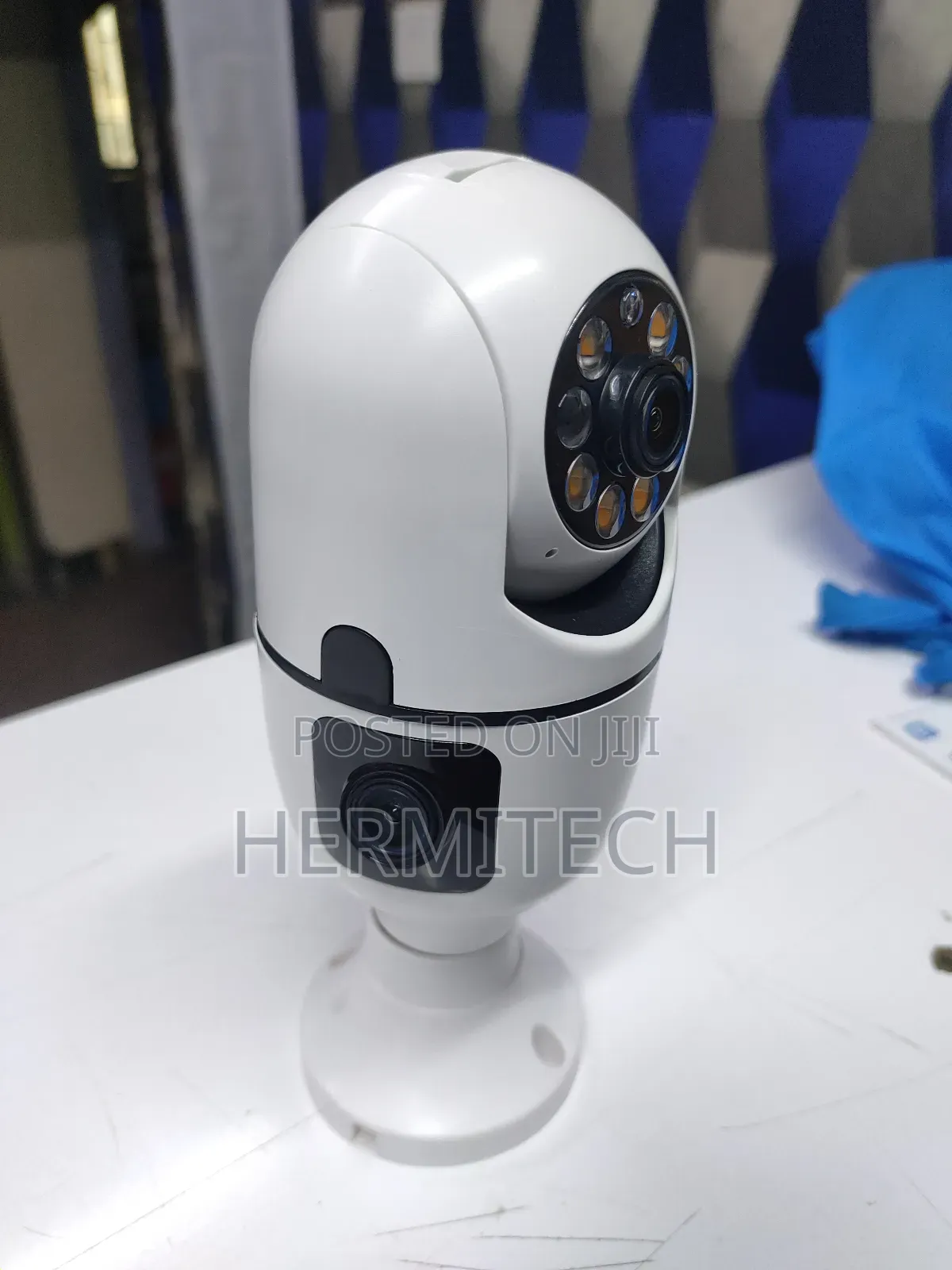 Dual Lense V380 Bulb Camera With Wireless Connection 2-Way