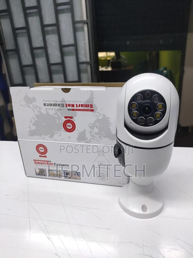 Dual Lense V380 Bulb Camera With Wireless Connection 2-Way - thumbnail 3