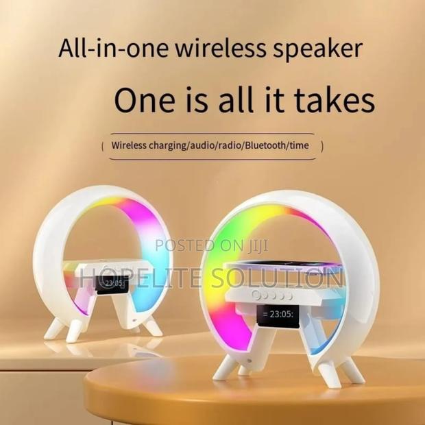 Wireless Charger Lamp/Bluetooth Speaker - thumbnail 2