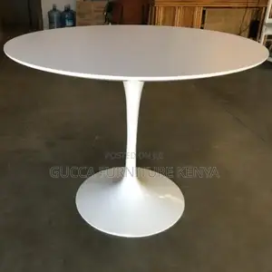 Dining Tables:Round Dining Table With Tulip Steel Round Base