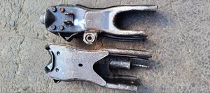 Lower Control Arms Mazda B22.