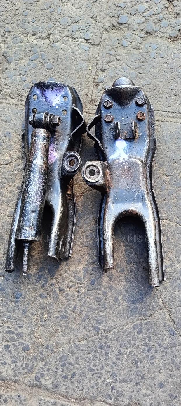 Lower Control Arms Mazda B22. - thumbnail 4