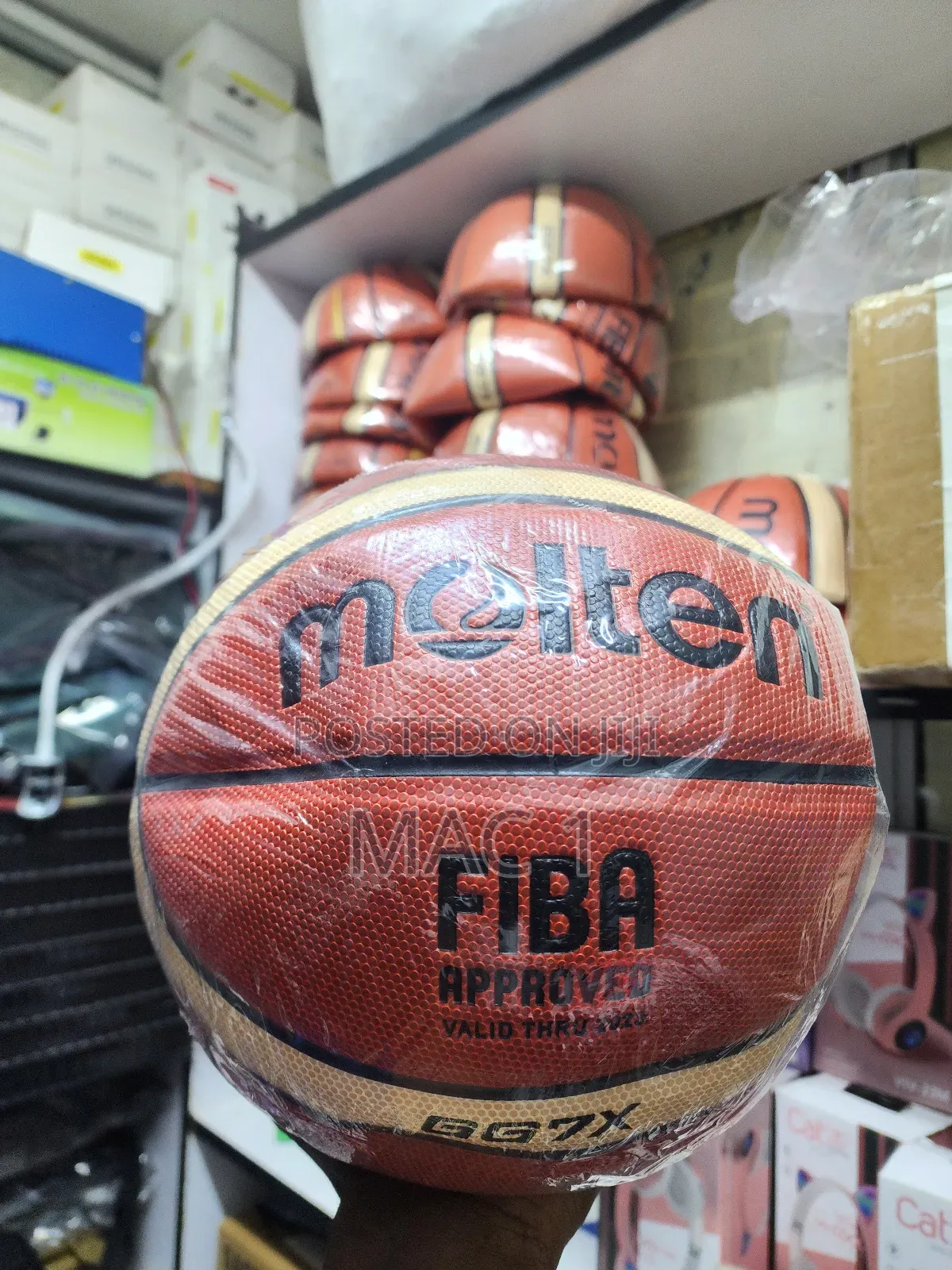 Molten Basketball  Size 7 Gg7x