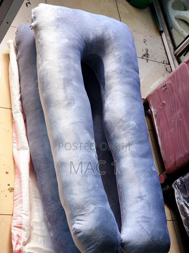 U Shape Velvet Pregnancy Pillow - main view